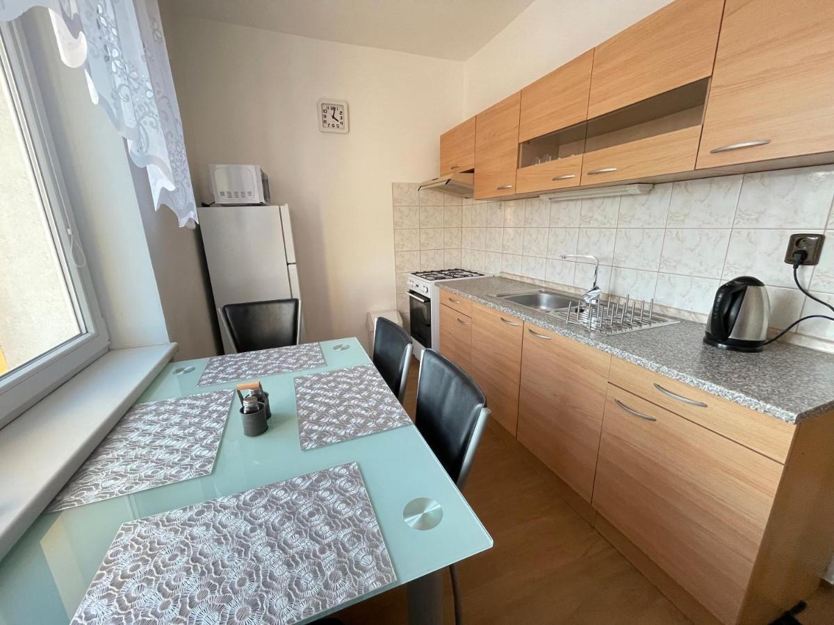 Apartman Jnj Velkomoravska Olomouc Exterior photo