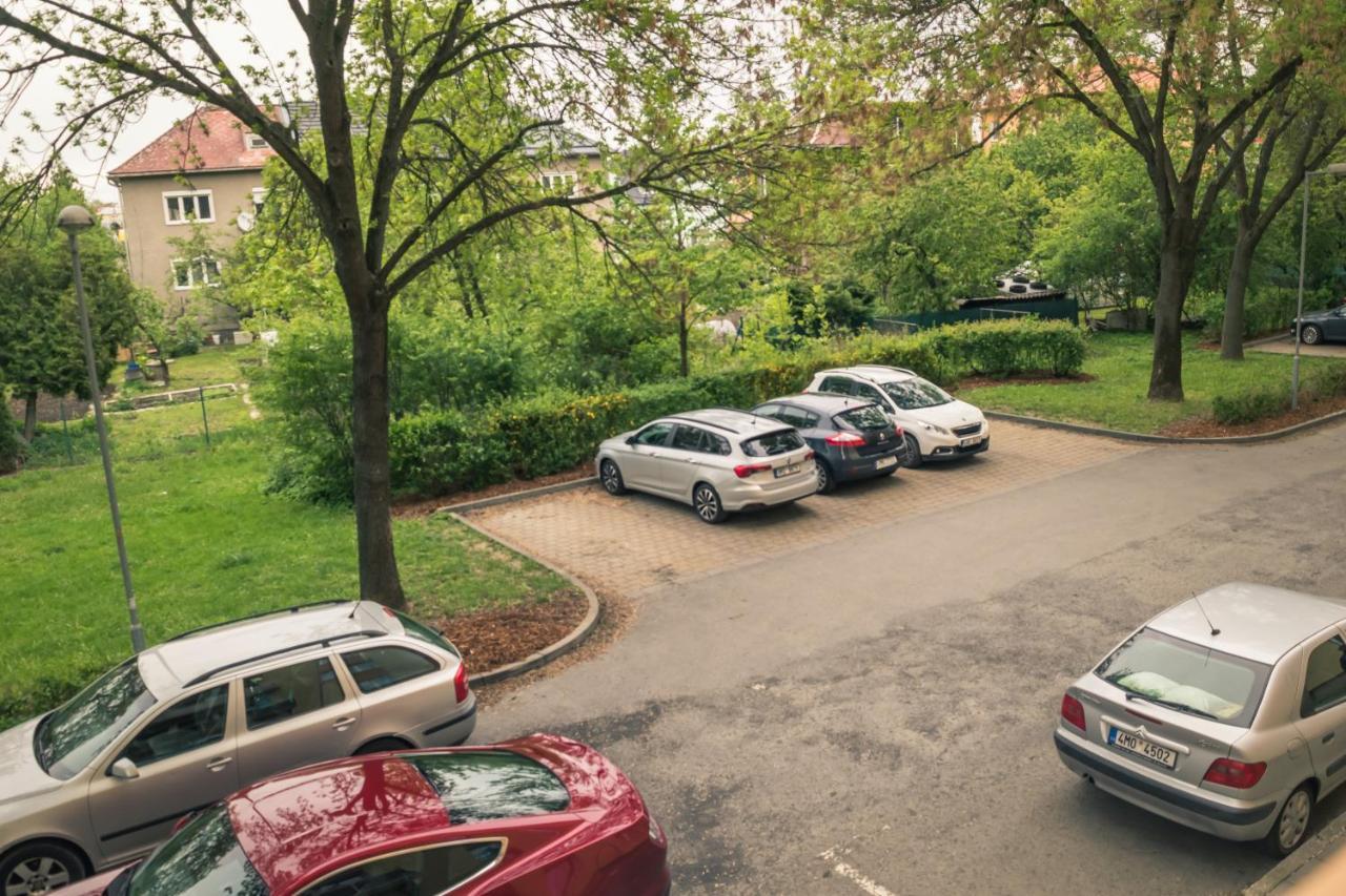 Apartman Jnj Velkomoravska Olomouc Exterior photo